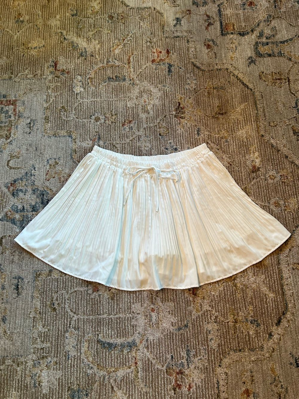 ARULA White Pleated Circle Skirt